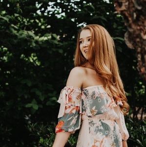 Meet your Posher, Lauren